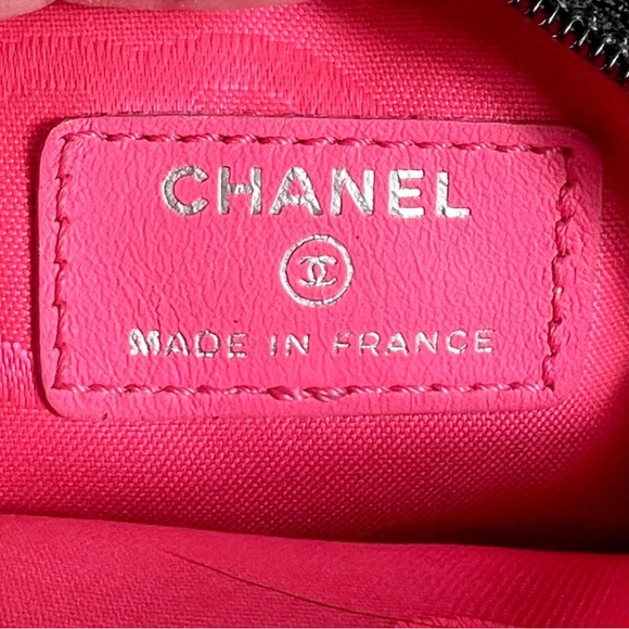 Chanel CC Logo Strassed Belt bag/Crossbody Bag - Picture 8 of 9